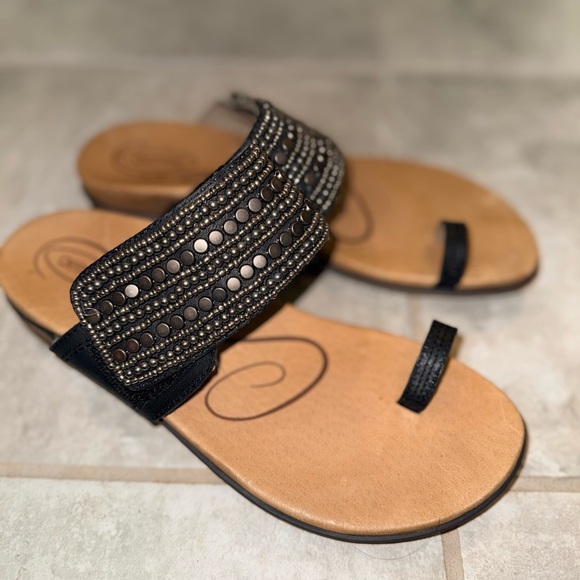 Aetrex Shoes - Aetrex- Arch Support Embellished Black and Tan Sandals (38 or 7.5-8US)